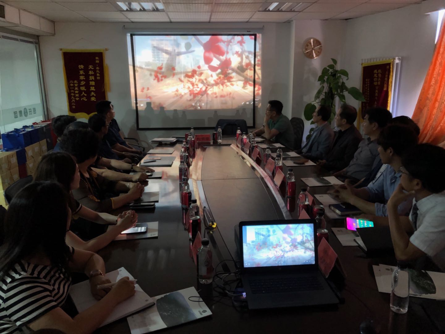 韓國(guó)農(nóng)業(yè)協(xié)會(huì)、漢城BCC公司、韓國(guó)賢光國(guó)際到訪岳氏集團(tuán)與并簽署合作協(xié)議